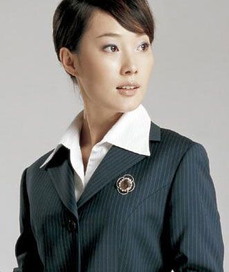 一?？劢?jīng)典正裝女西服