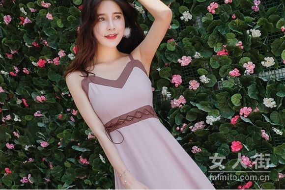 Get吊帶連衣裙，輕松展現(xiàn)女人魅力。