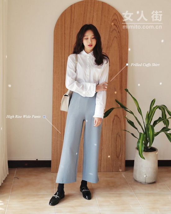 微喇牛仔褲配什么衣服， 最新微喇牛仔褲搭配